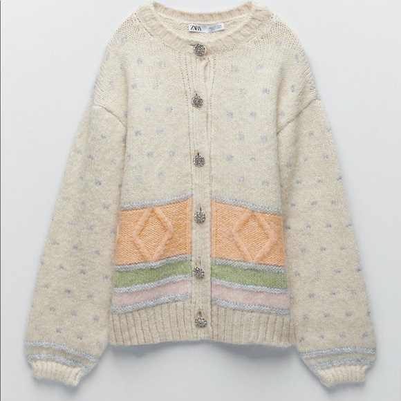 Zara Sweaters - Zara cute cardigan szM